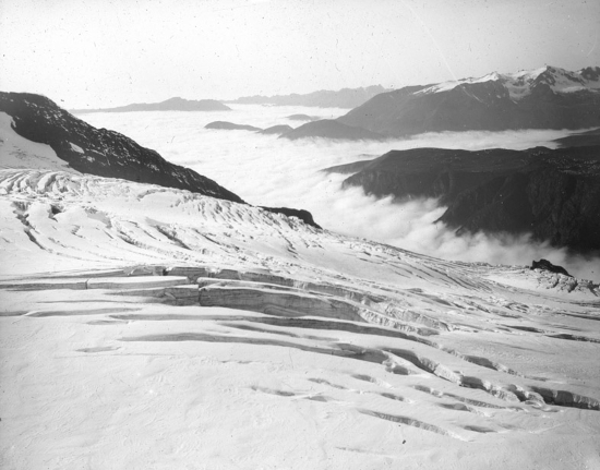 Glacier du Mont-de-Lans, Taillefer, Belledone, Les Grandes Rousses. Photographie de la Société des Touristes du Dauphiné. Pv 8,5x10 Positif de projection 1914 H.214