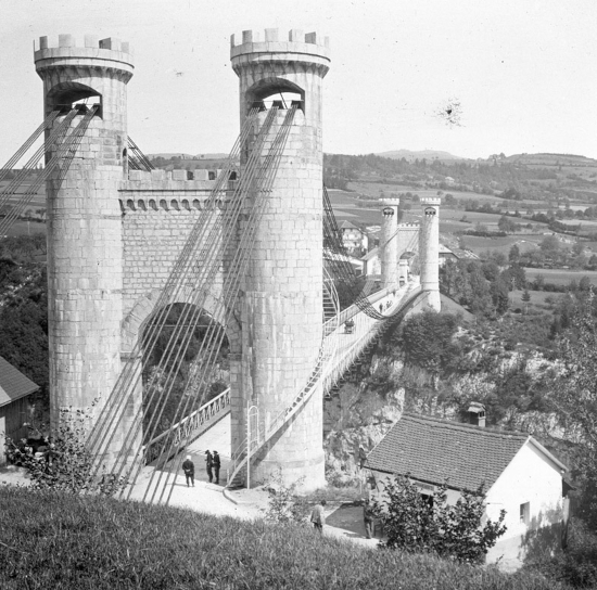 Le Pont suspendu de La Caille. Photographie de Speyer. Pv 8,5x10 Positif de projection 1914 I.121 bis