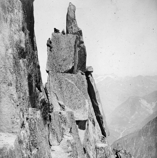 Traversée du Grand-Gendarme, photographie depuis le Grepont, Pv 8,5x10 Positif de projection 1914 K.308