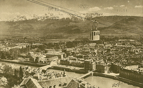 Grenoble. Vue générale. L’Isère, les Alpes (2981 m.), le Téléphérique de la Bastille, cliché Martinotto frères, Pd.4 (1354)